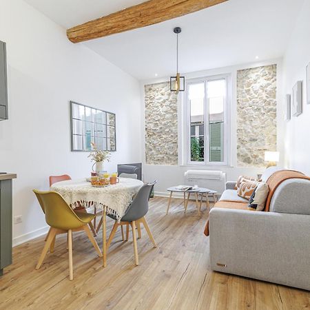 Old Town Antibes Superb New Flat, For 3, Ac, Wi-Fi Apartman Kültér fotó